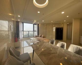 Starlake Managed By Anstay - Hanoi - Comedor