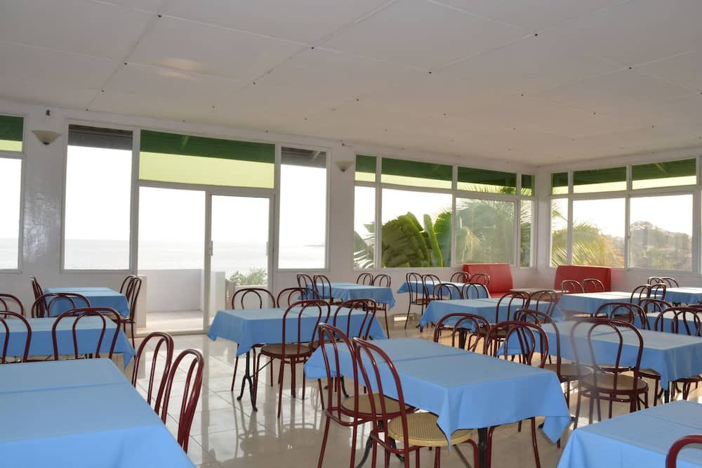 Hotel Azur Conakry - קונקרי - מסעדה