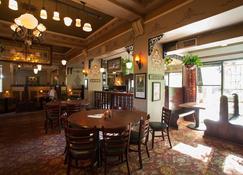 Mcmenamins Grand Lodge - Forest Grove - Comedor