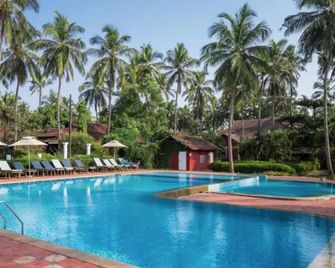 Summer Sands Beach Resort - Mangalore - Pool