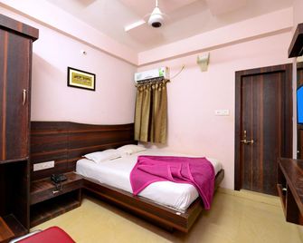 Hotel Vinayak - Bargarh - Bedroom