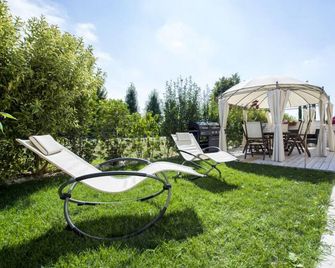 R&B Il Melograno - Formigine - Innenhof