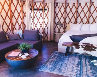 Escalante Yurts - Luxury Lodging - Escalante - Bedroom