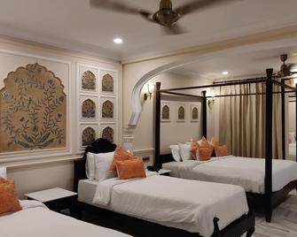 Laxmi Palace Heritage Boutique Hotel - Jaipur - Bedroom
