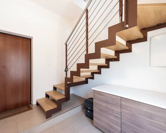 Suite 1 Ondina Viareggio 200m From sea - Viareggio - Escalier