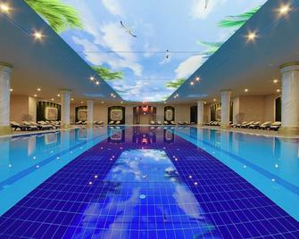 Limak Cyprus Deluxe Hotel - Vokolida - Pool