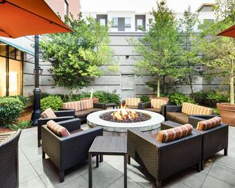 Hampton Inn & Suites Little Rock-Downtown - ליטל רוק - פטיו