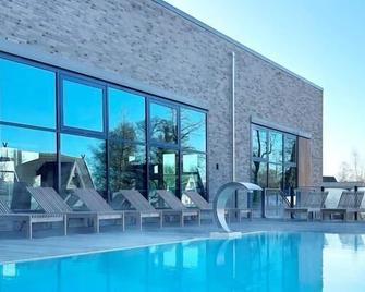 Marissa Resort - Lembruch - Piscina