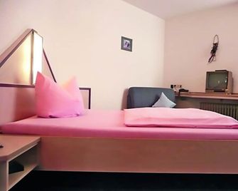 Hotel Restaurant Kerzenstüble - Gärtringen - Camera da letto
