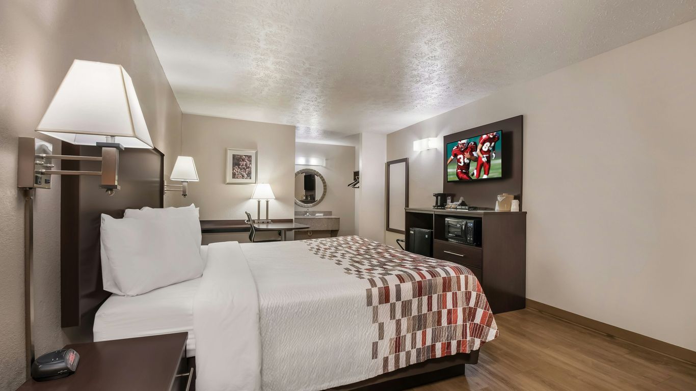 Red Roof Inn Crossville