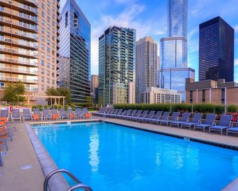 The Penthouse at Grand Plaza - Chicago - Pool