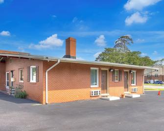 OYO Palm Leaf Motel - Ashland - Byggnad