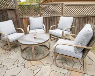 Los Altos Living: 4 bed, 3 bath home - Los Altos - Patio