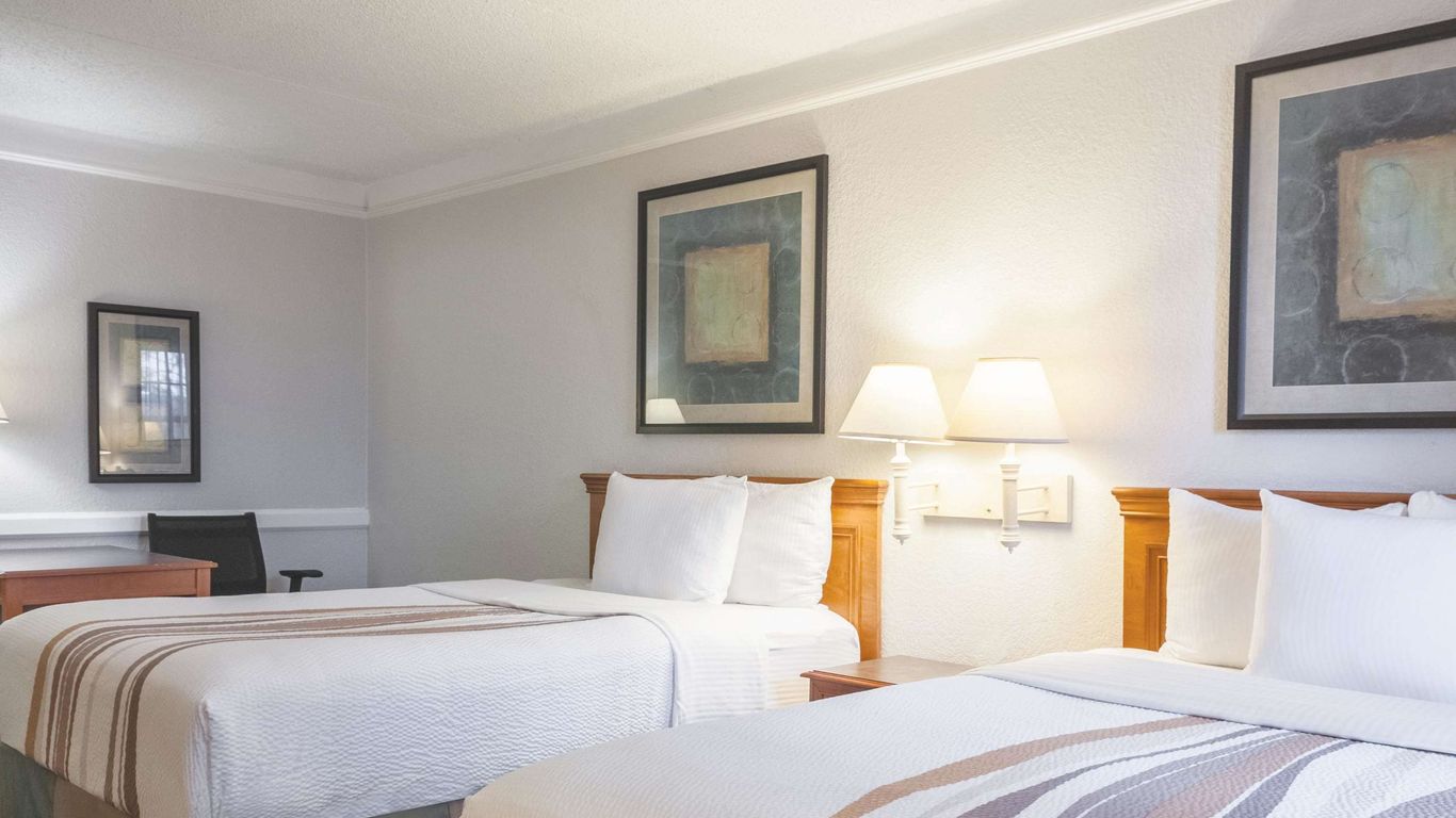 La Quinta Inn by Wyndham New Orleans West Bank / Gretna