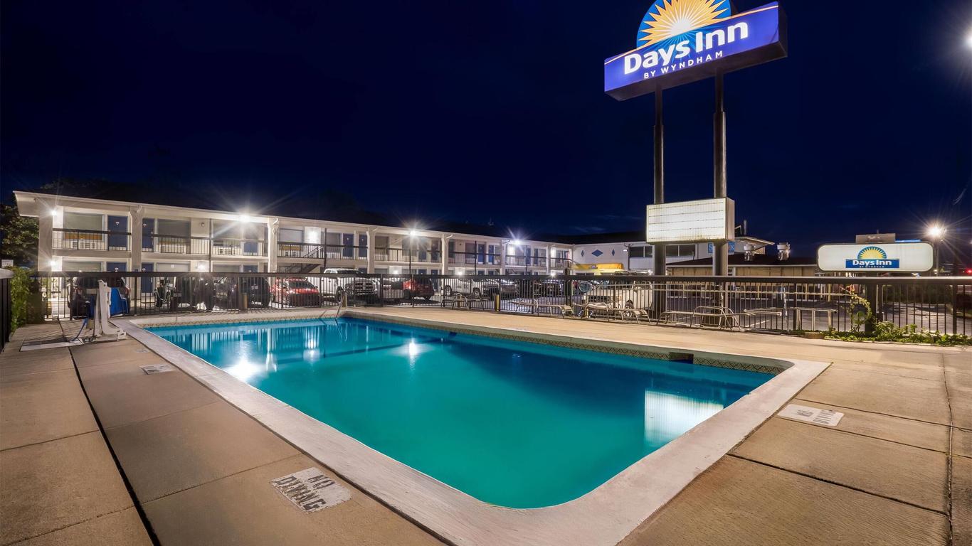 Days Inn by Wyndham Jacksonville NC