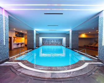 Cevahir Hotel Istanbul Asia - Istanbul - Pool