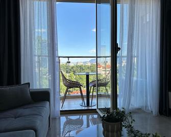 Mulaj Hotel - Tirana - Balcony