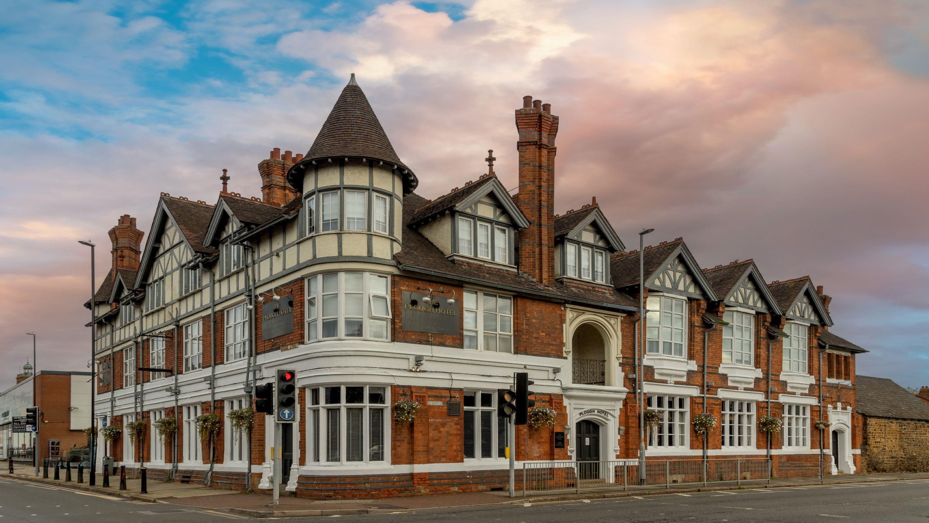 Best Western The Plough Hotel - נורת'האמפטון - בניין