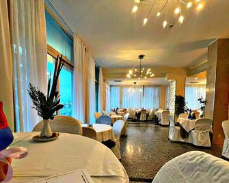 Hotel Ambra - מילאנו מריטימה - מסעדה