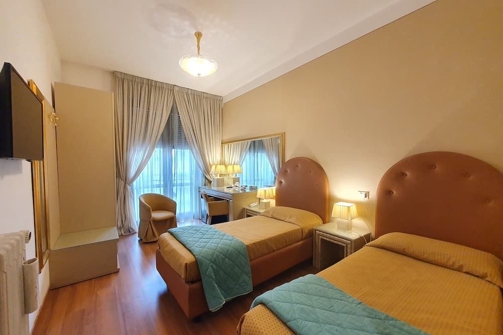 Hotel Continentale - ארצו - טרקלין
