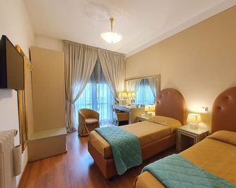 Hotel Continentale - ארצו - טרקלין