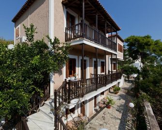 Sofia's Garden by Booking Kottas - Skopelos