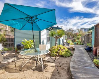 Stinson Beach Vibe - Easy Living W Garden & Outdoors Shower - Stinson Beach - Patio