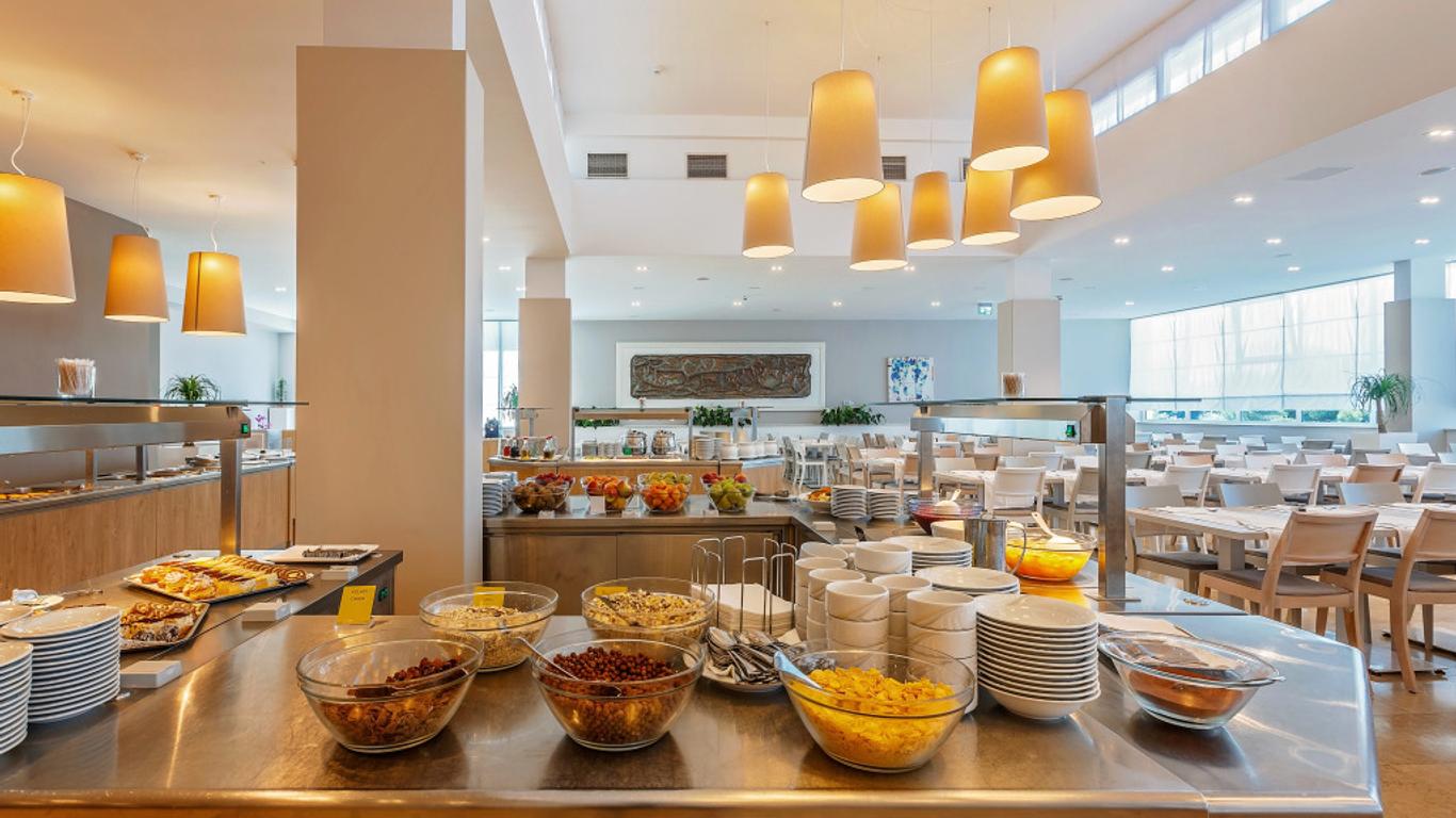 هوتل زورنا بلافا لاغونا