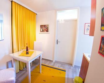 Yellow Lily Mostar Apartman - Mostar - Spisesal
