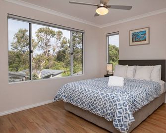 Surfs Up - Dunsborough - Bedroom