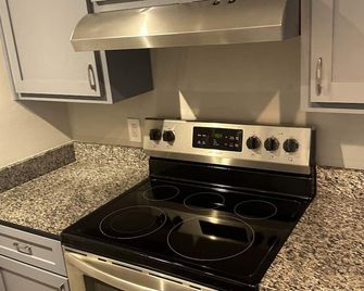 2 BR Loft 10 min from downtown - Nashville - Cocina
