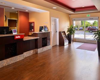 TownePlace Suites by Marriott Sacramento Cal Expo - Sacramento - Receptionist