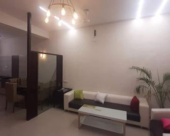 4 bhk independent Villa - Vadodara - Salon