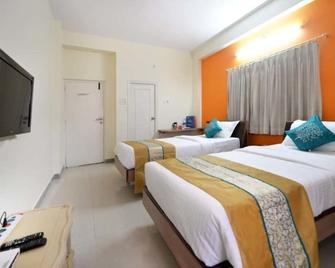 Alpine Glow Sunrise (Serviced Apartments) - Hyderabad - Bedroom