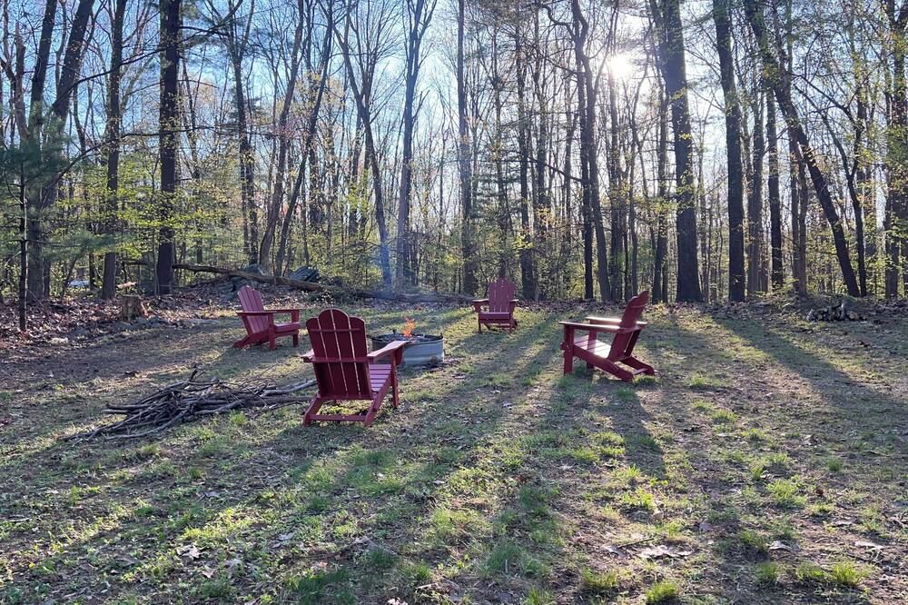Peaceful retreat, 20 minutes from Gettysburg and close to the Appalachian Trail.