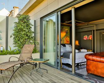 Hotel Lobby - Seville - Balcony