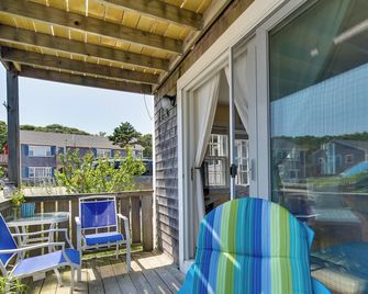 Pool and Beach Access Coastal Condo in Provincetown - Provincetown - Balcony