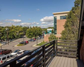 Catskill Cottage Walk to Downtown & River Views - Catskill - Balcony