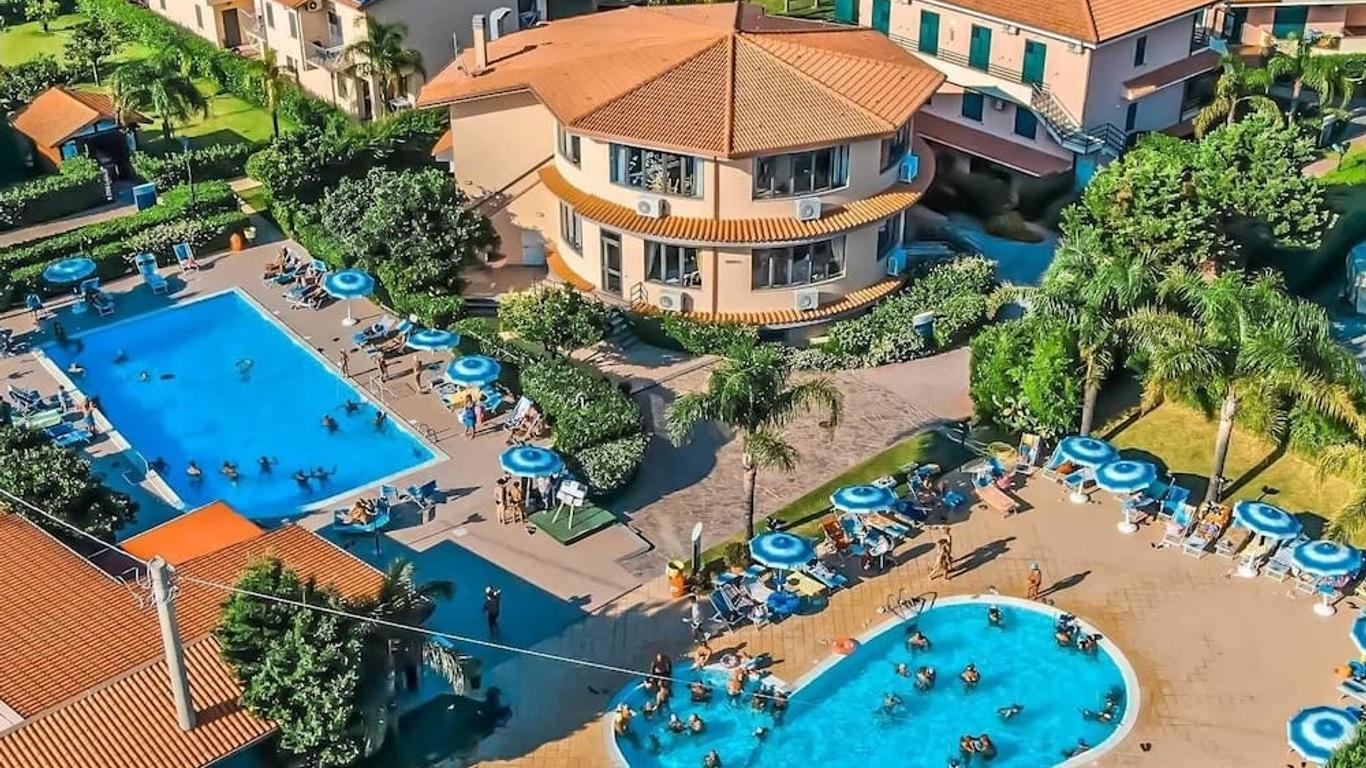 Club Esse Aquilia Beach Village