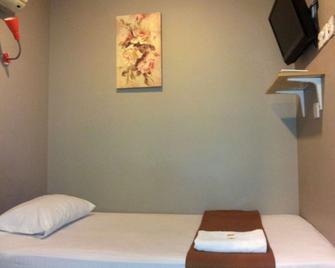 OYO 43927 Sassana Hotel - Kuala Lumpur - Habitació