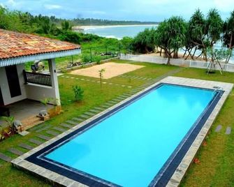 Guru Beach Resort - Tangalla - Pool