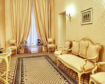 Grand Hotel Continental - Bukarest - Wohnzimmer