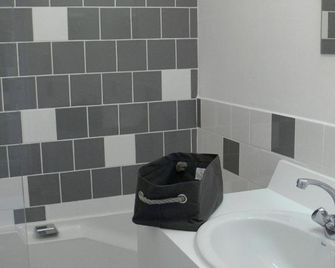 Hôtel l'ile Ô Chateau - Noirmoutier-en-l'Île - Baño