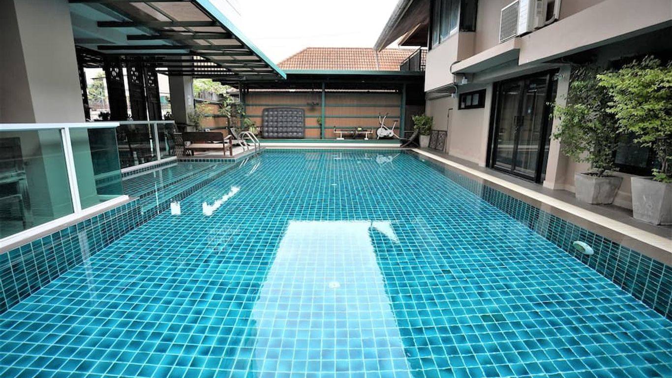 Baan Tanwa - Mrt Ratchadapisek Exit 1 Or 2