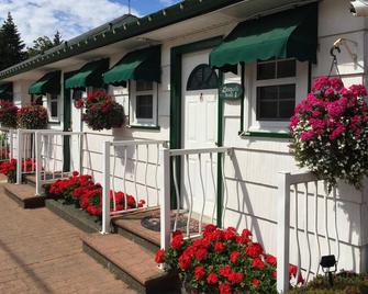 Buena Vista by the Sea - Qualicum Beach - Budova