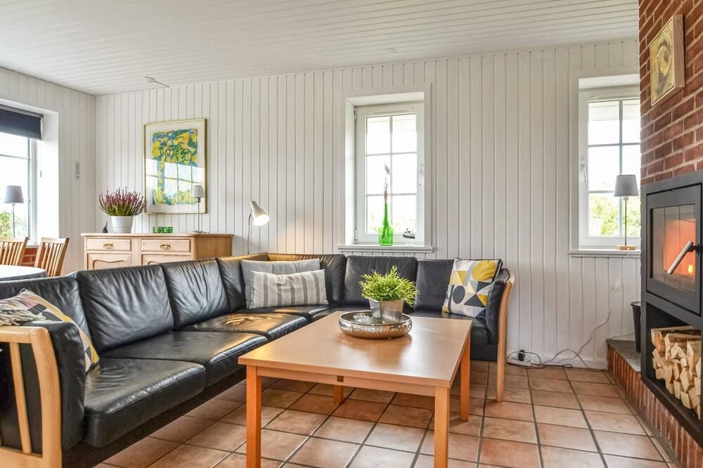 Two-Bedroom Holiday Home In Hvide Sande - Hvide Sande - Huiskamer