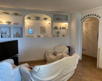 Villa Provenzale - San Remo - Living room