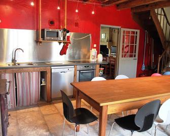 2-10 pers - House with character XVIII 180 m2 in 45 km of beachesHouse with character - Saint-Hilaire-de-Villefranche - Küche