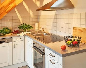 Ferienhof Wuchner - Fewo 'Wintertraum' - Schönau im Schwarzwald - Kitchen