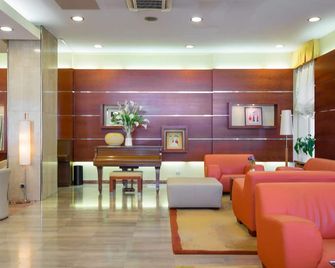 Hotel Laguna Zagreb - Zagreb - Hall